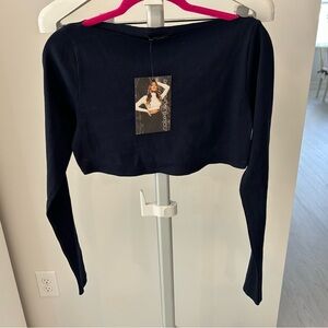 Cropped fitted shirt